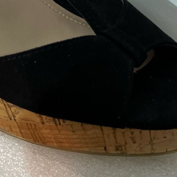 Charles David Black Canvas 7 Wedge Heel Cork Ankle T-Strap Platform Sandals - Picture 7 of 7